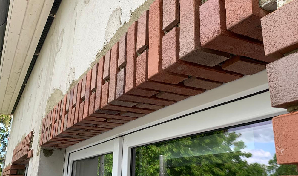 Klinkerriemchen kleben – Moderne Fassadengestaltung in Parchim, Mecklenburg-Vorpommern & Hamburg