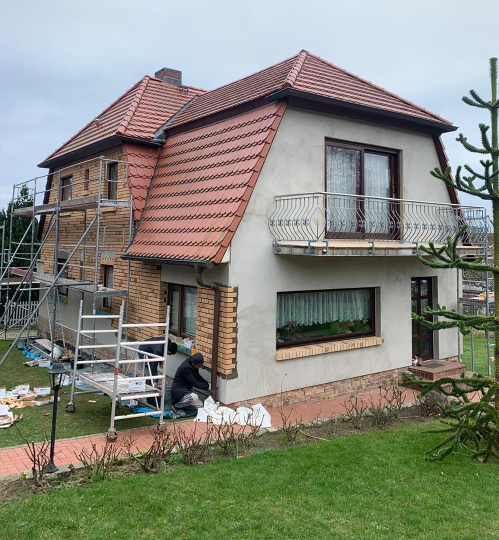 Klinkerriemchen kleben – Moderne Fassadengestaltung in Parchim, Mecklenburg-Vorpommern & Hamburg